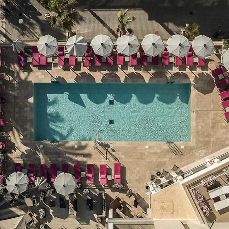 Pure Salt Garonda - Adults Only Hotel Playa de Palma  Kültér fotó Aerial view of the pool at the Beverly Hills Hotel