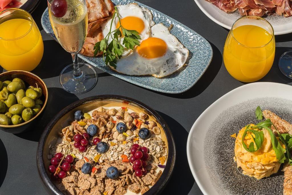 Pure Salt Garonda - Adults Only Hotel Playa de Palma  Kültér fotó Breakfast at the Hotel